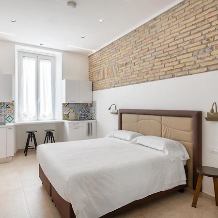 Joyful 148 Luxury Guest House Powered By Joyful Termini Boutique Guest House โรม ภายนอก รูปภาพ