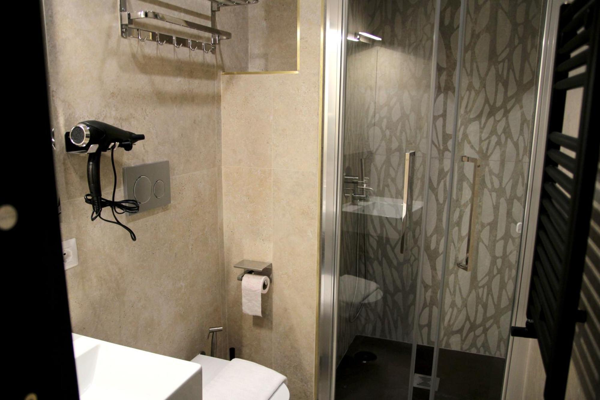 Joyful 148 Luxury Guest House Powered By Joyful Termini Boutique Guest House โรม ภายนอก รูปภาพ
