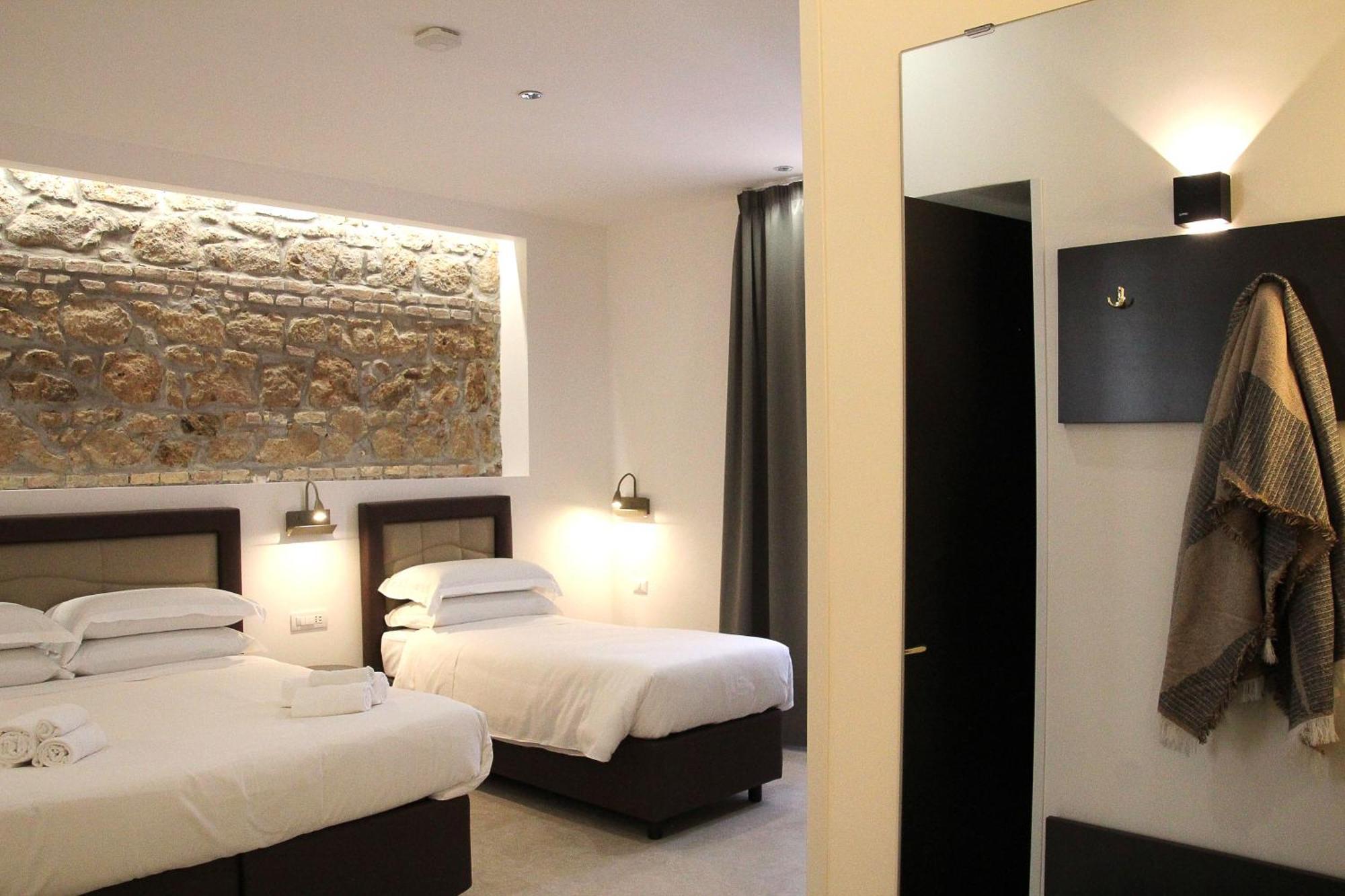 Joyful 148 Luxury Guest House Powered By Joyful Termini Boutique Guest House โรม ภายนอก รูปภาพ