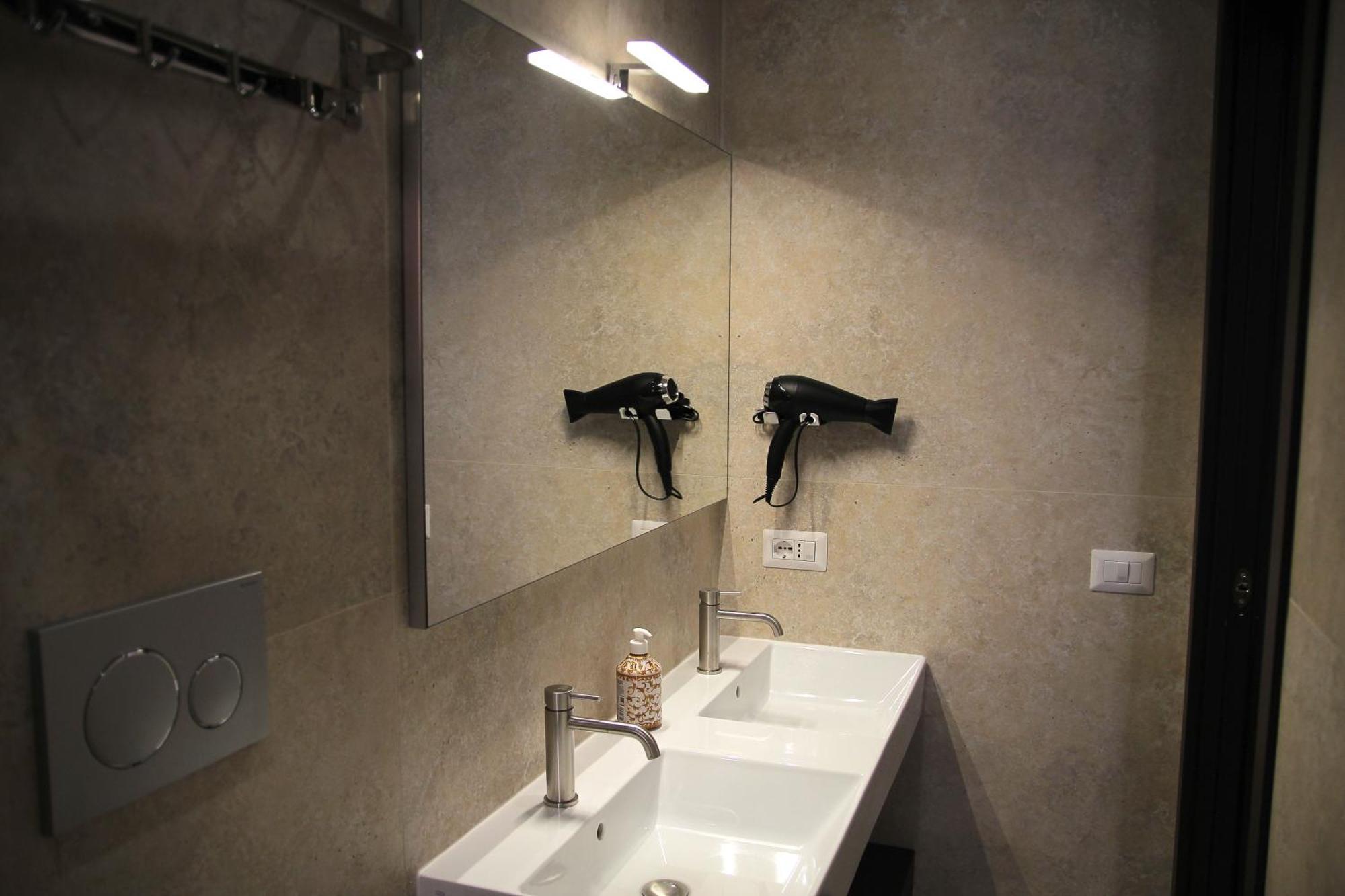 Joyful 148 Luxury Guest House Powered By Joyful Termini Boutique Guest House โรม ภายนอก รูปภาพ
